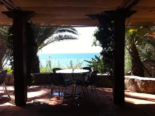 Hotel Hurricane by null