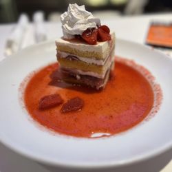 Dave & Buster's Hollywood - Strawberry shortcake