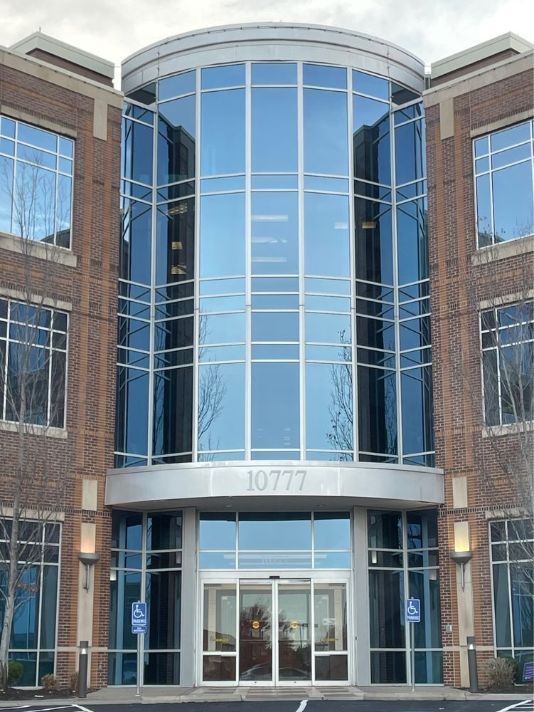 THE UNIVERSITY OF KANSAS PHYSICIANS PLASTIC SURGERY 10777 Nall Ave