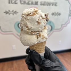 True Vine Ice Cream Shoppe - The Elvis - Banana ice cream with peanut butter and bacon.