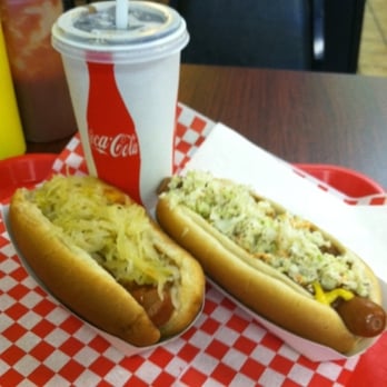 Fab Hot Dogs - Manhattan Dog and Carolina Slaw Dog - Hot Dogs Near Me - Reseda, California