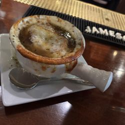 Brazen Hen - Guiness French onion soup