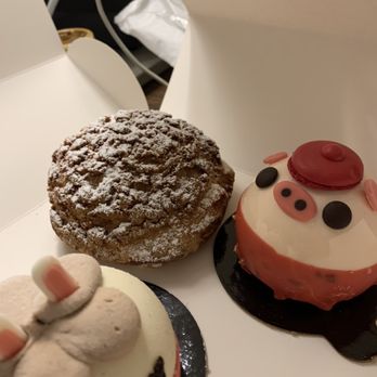 Bibble & Sip - earl grey cream puff, Lychee Berry, Lucky Hazelnut - Coffee & Tea Near Me - New York, New York Bibble & Sip - earl grey cream puff, Lychee Berry, Lucky Hazelnut - Coffee & Tea Near Me - New York, New York