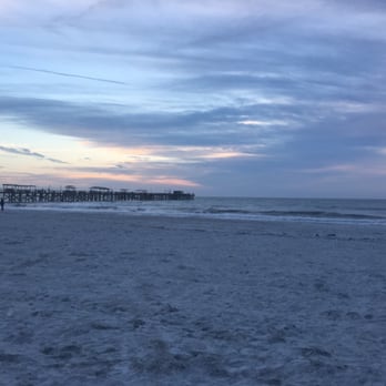 Hotel Isis - Beach overlooking the fishing pier outside the hotel - Hotels Near Me - Redington Shores, Florida
