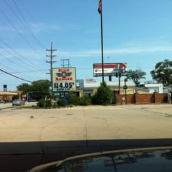 Road Ranger - Sign on Roosevelt Rd.