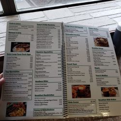 Freight Street Grill - 9.24.23 Nice rainy day for a great breakfast