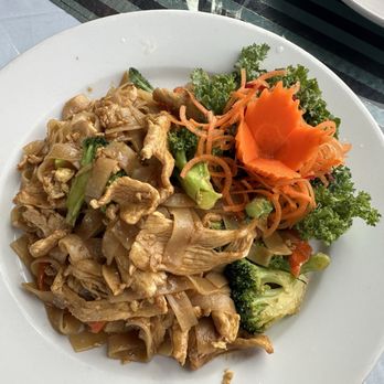 The Basil Leaf Sushi & Thai - Pad see ew with chicken - Sushi Bars Near Me - High Point, North Carolina The Basil Leaf Sushi & Thai - Pad see ew with chicken - Sushi Bars Near Me - High Point, North Carolina