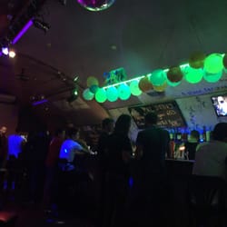 Friends club & bar