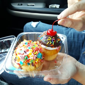 Cupcake and Things Bakery - The NEW Tutti Frutti and the Chocolate Sundae - Bakeries Near Me - Kapolei, Hawaii Cupcake and Things Bakery - The NEW Tutti Frutti and the Chocolate Sundae - Bakeries Near Me - Kapolei, Hawaii
