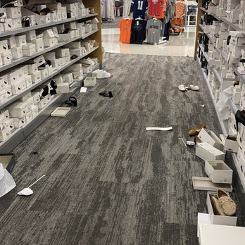 Target - Department Stores Near Me - Pflugerville, Texas
