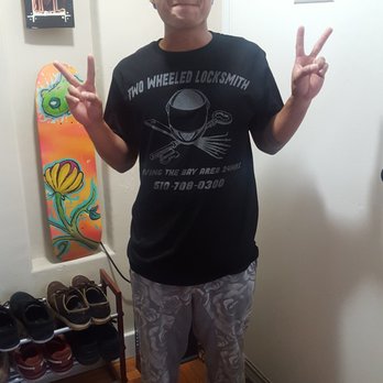 Silk Screen Savages - Customized Merchandise Near Me - Oakland, California
