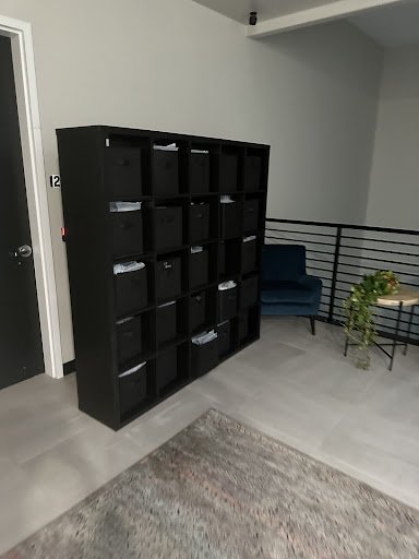 Slide of Elevate Handyman & Junk Removal