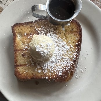 Oddfellows Cafe & Bar - Brioche French Toast - Breakfast & Brunch Near Me - Seattle, Washington
