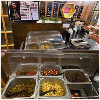 Hunan Noodle 湖南嗦粉 - Condiment station - Chinese Near Me - Flushing, New York Hunan Noodle 湖南嗦粉 - Condiment station - Chinese Near Me - Flushing, New York