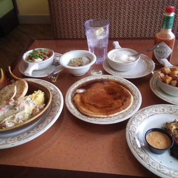 Another Broken Egg Cafe - Breakfast & Brunch Near Me - Pearland, Texas