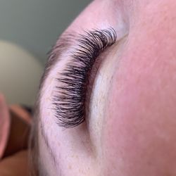 Farmhouse Lashes - Blended Lashes