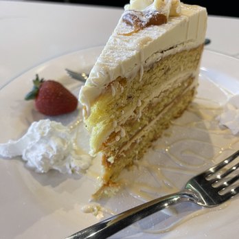 Fountain Grill - Signature banana cake - American Near Me - Ashburn, Virginia