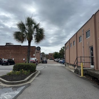 smallSUGAR - Alleyway - Coffee & Tea Near Me - Columbia, South Carolina
