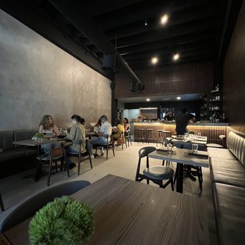 Yoko - Seating area and kitchen in back at 4:30pm - Japanese Near Me - San Juan, Puerto Rico