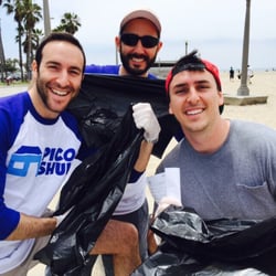 Pico Shul - Pico Shul men's group on a beach cleanup! Part of the mission to be a light to the nations.