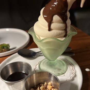 Coucou - Dessert sundae - Cocktail Bars Near Me - Venice, California Coucou - Dessert sundae - Cocktail Bars Near Me - Venice, California