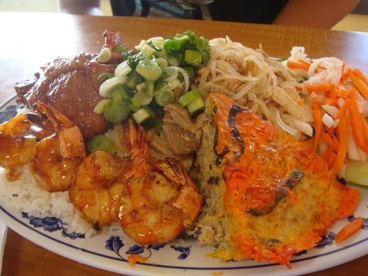 Com Tam Thuan Kieu by null