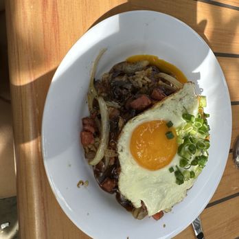 Eggs 'n Things Ko Olina - Traditional Loco Moco - American Near Me - Kapolei, Hawaii