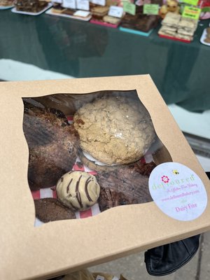 defloured: A Gluten Free Bakery by null