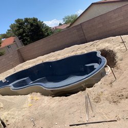Renaissance Ceramic Pools & Spas - Pool installment