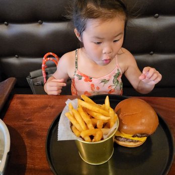 Tavern 157 - Tavern burger - Lounges Near Me - Flushing, New York Tavern 157 - Tavern burger - Lounges Near Me - Flushing, New York