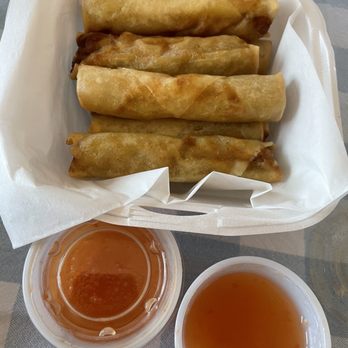 Kusinera - Lumpia - Filipino Near Me - North Canton, Ohio Kusinera - Lumpia - Filipino Near Me - North Canton, Ohio