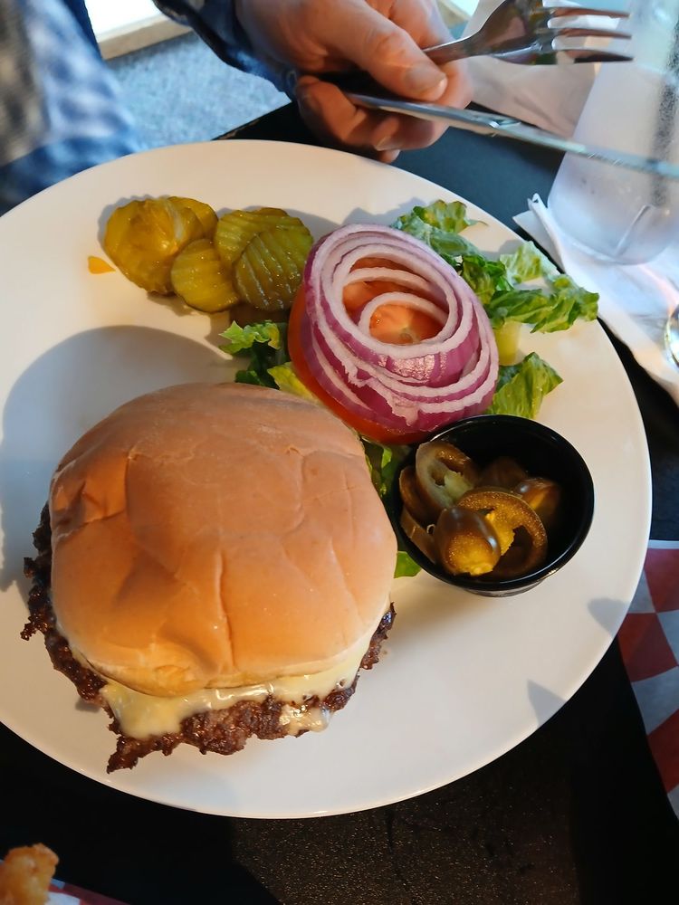 Royal Grille Logo