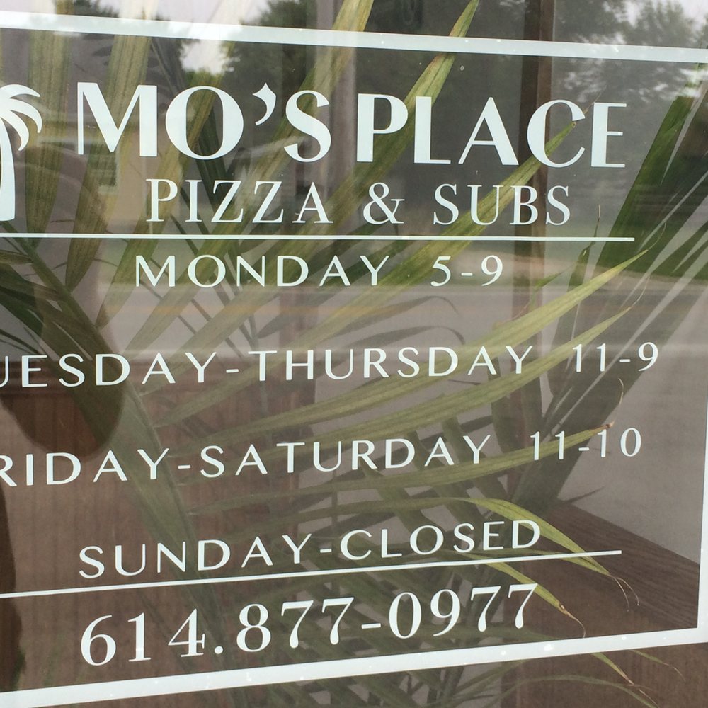 Mo's Place - a sign in the window of a restaurant - Pizza Near Me - Commercial Point, Ohio Mo's Place - a sign in the window of a restaurant - Pizza Near Me - Commercial Point, Ohio