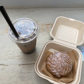 AlimamaTea - Boba milk Tea Cream Puff - Desserts Near Me - New York, New York AlimamaTea - Boba milk Tea Cream Puff - Desserts Near Me - New York, New York