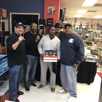 Super Smoke Shack - La Rosa Sandiego cigar tasting - Tobacco Shops Near Me - Virginia Beach, Virginia Super Smoke Shack - La Rosa Sandiego cigar tasting - Tobacco Shops Near Me - Virginia Beach, Virginia