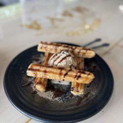 Palacio Maya Mexican Restaurant - Churros Mexicanos