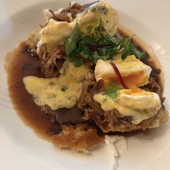 Commander's Palace - eggs benedict - Cajun/Creole Near Me - New Orleans, Louisiana Commander's Palace - eggs benedict - Cajun/Creole Near Me - New Orleans, Louisiana