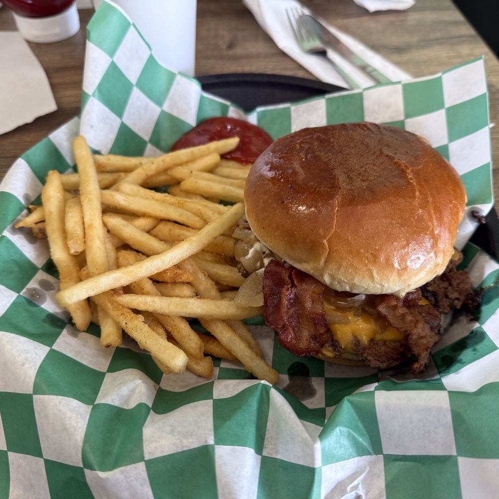 Bacon Cheeseburger with fries Bacon Cheeseburger with fries