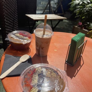 The Hideout Café by Team Vinchay - Açaí bowl and Erik addiction - Coffee & Tea Near Me - Miami, Florida