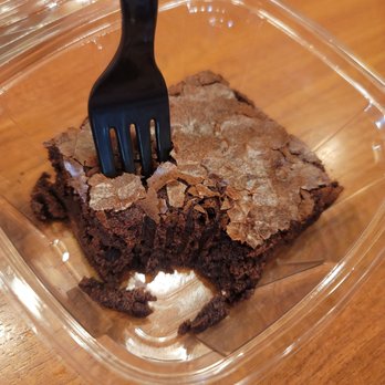 Chicken Maison - After enjoying some kabobs and spicy hummus, this brownie hit the spot for my sweet tooth. - Middle Eastern Near Me - Redondo Beach, California