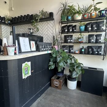 States Coffee - Inside - Coffee & Tea Near Me - Oakland, California States Coffee - Inside - Coffee & Tea Near Me - Oakland, California