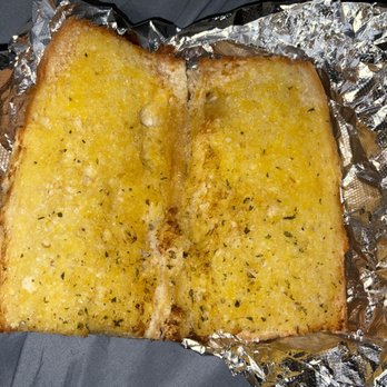 Monte Cello's - Garlic bread - Italian Near Me - Pittsburgh, Pennsylvania