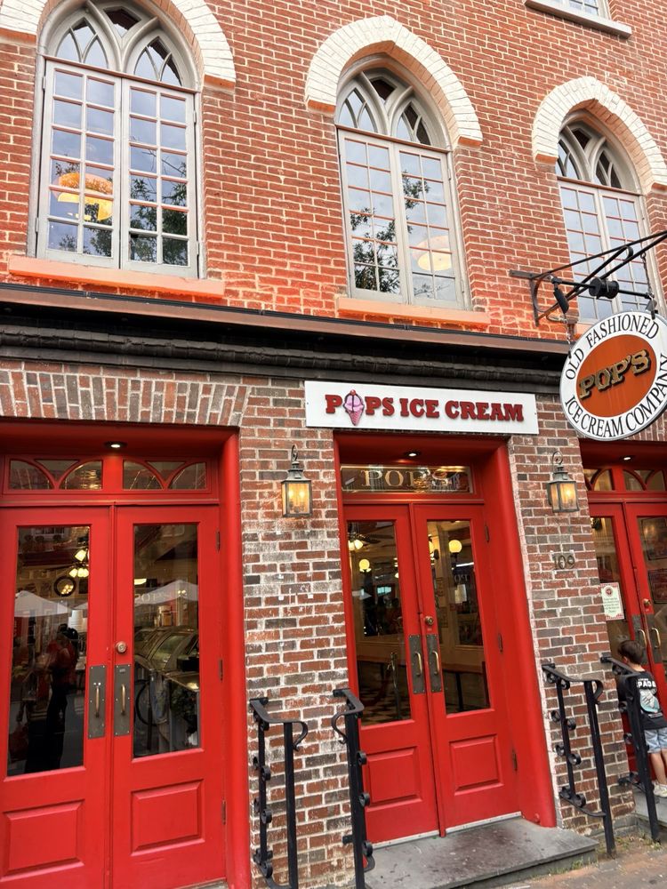 Pop’s Old Fashioned Ice Cream Logo