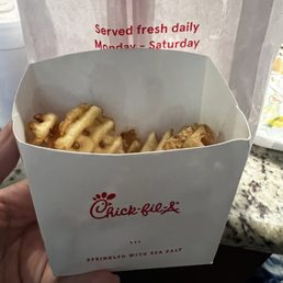 This are not medium fries. This are small maybe