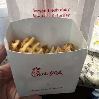 Chick-fil-A - This are not medium fries. This are small maybe - Fast Food Near Me - Houston, Texas