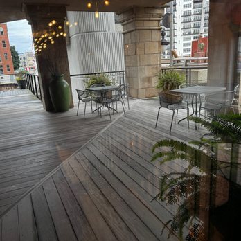 Grace Coffee - interior - Breakfast & Brunch Near Me - Milwaukee, Wisconsin