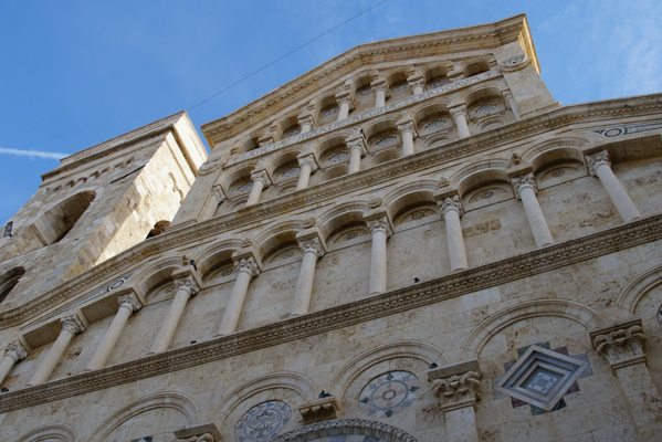 Cattedrale di Santa Maria Assunta e Santa Cecilia by null
