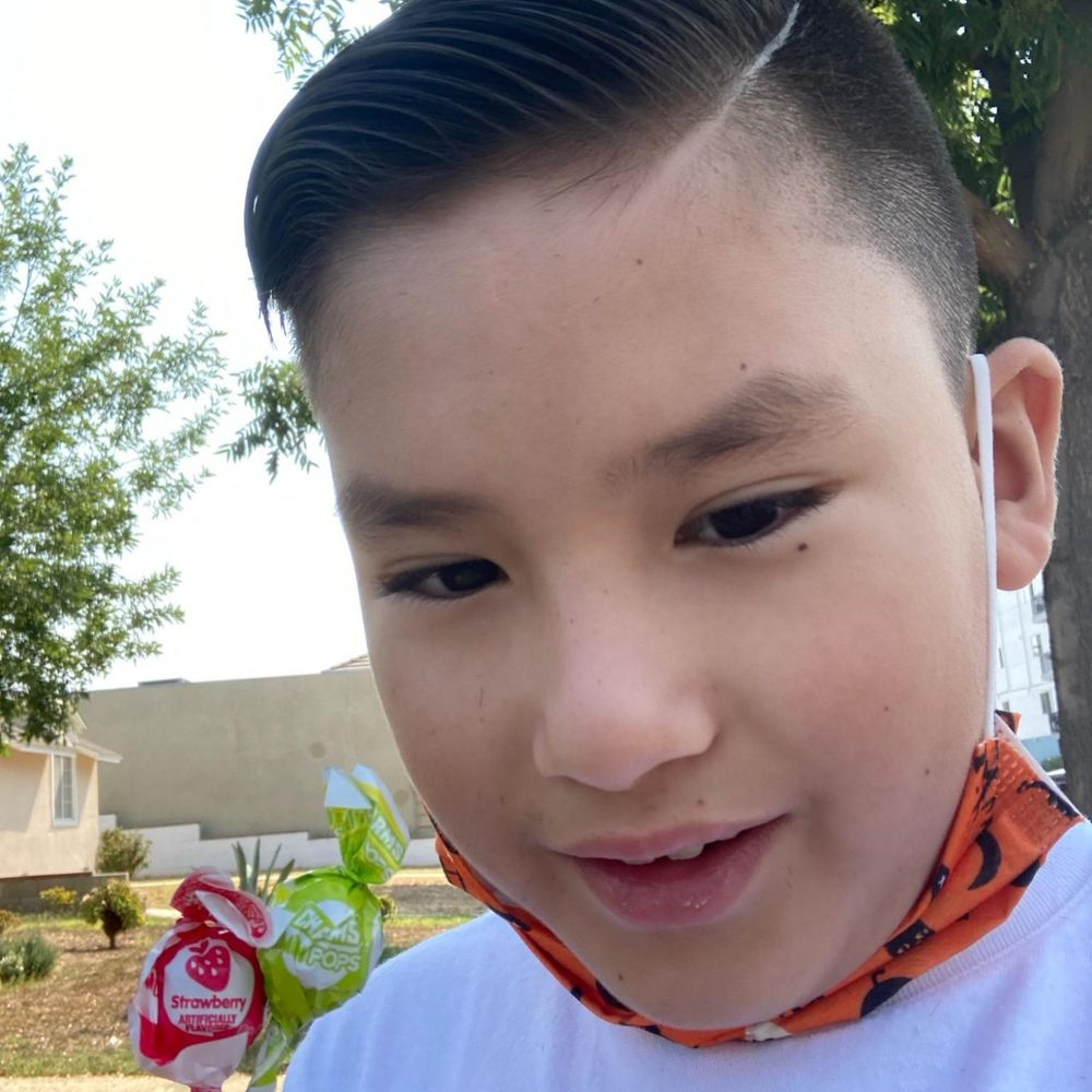 Gracias Alberto! This boy is happy with his haircut.