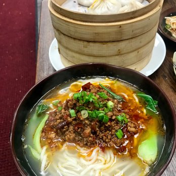 Wu' s Shanghai Dumpling - Spicy pork noodle soup - Shanghainese Near Me - Edison, New Jersey Wu' s Shanghai Dumpling - Spicy pork noodle soup - Shanghainese Near Me - Edison, New Jersey