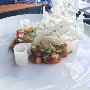 Lavelle - Tuna tartare - Lounges Near Me - Toronto, Ontario